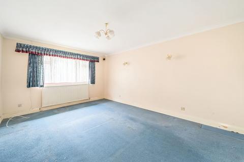 2 bedroom apartment for sale, Webster Gardens, London, Ealing