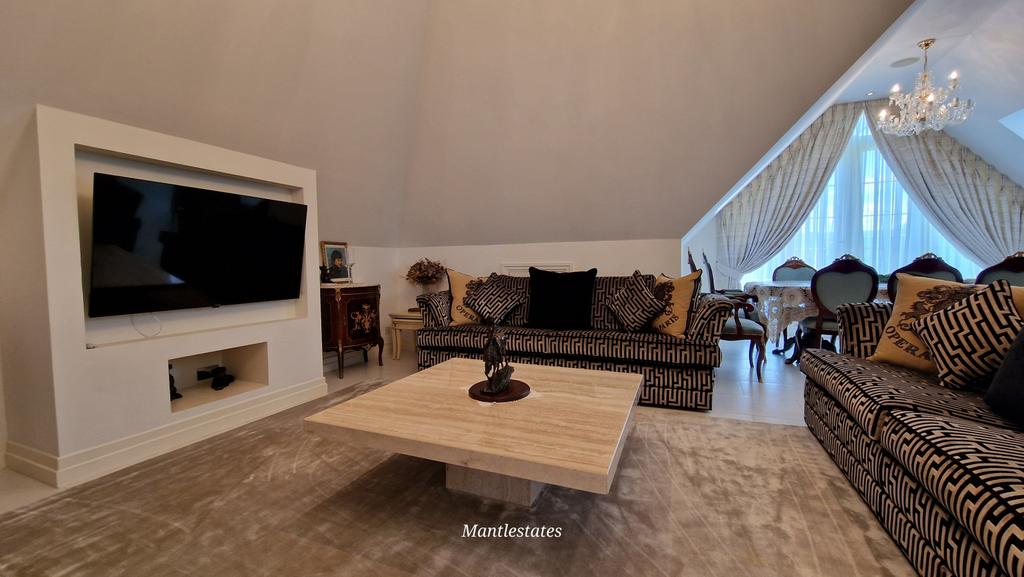 Lounge area