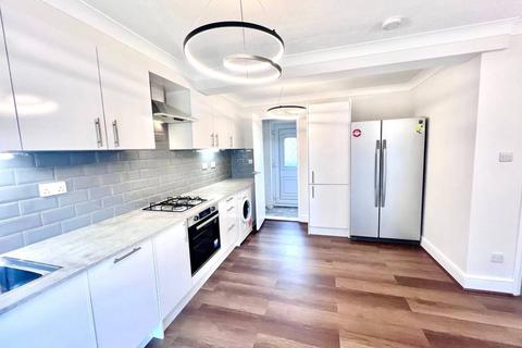22 Oakengates, Bracknell, RG12 7QJ