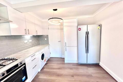 22 Oakengates, Bracknell, RG12 7QJ