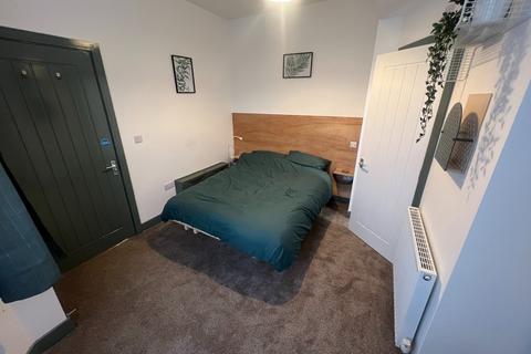 1 bedroom in a house share to rent, HMO Room 1, 5 Warmsworth Road