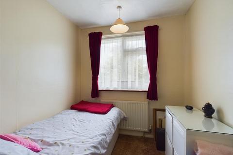 60 Ash Road, Crawley, RH10 1SH