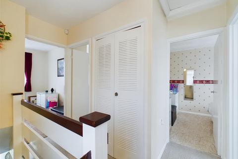 60 Ash Road, Crawley, RH10 1SH