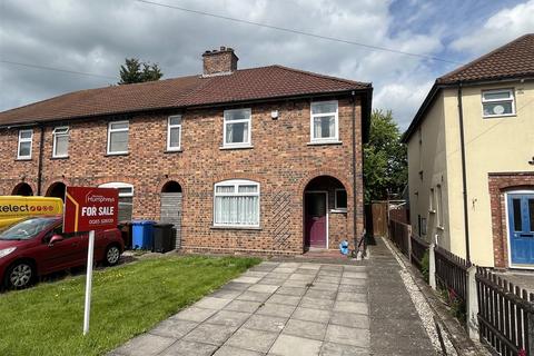 3 bedroom end of terrace house for sale, Northfield Road, Burton-On-Trent DE13