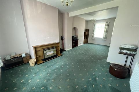 3 bedroom end of terrace house for sale, Northfield Road, Burton-On-Trent DE13