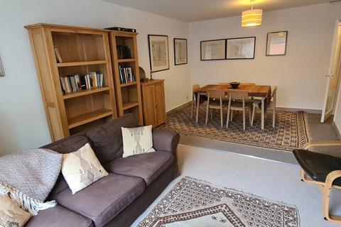 2 bedroom flat to rent, Pentlands Court, Cambridge