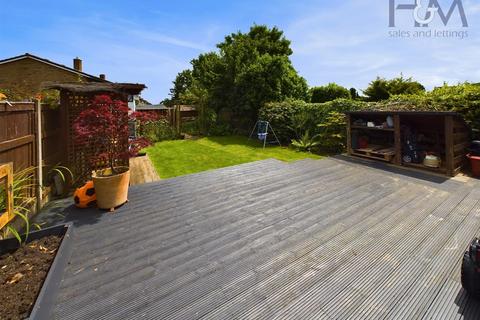 46 The Oundle, Stevenage, SG2 8JX