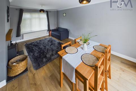 46 The Oundle, Stevenage, SG2 8JX