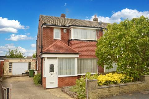 3 bedroom semi-detached house for sale, Grove Farm Close, Leeds, West Yorkshire