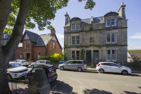 5 bedroom house to rent, Queens Terrace, St. Andrews