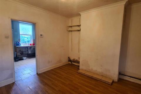 2 bedroom house for sale, 92 Junction Road, Leek