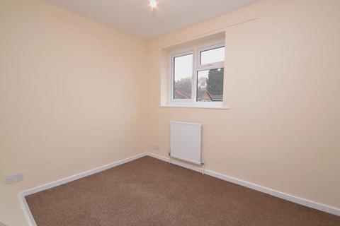 4 bedroom detached house to rent, Selsdon Close, Kidderminster