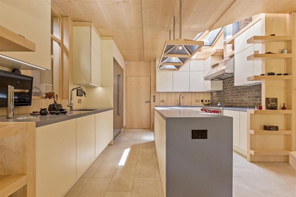 10 Pondwicks Close-105.jpg