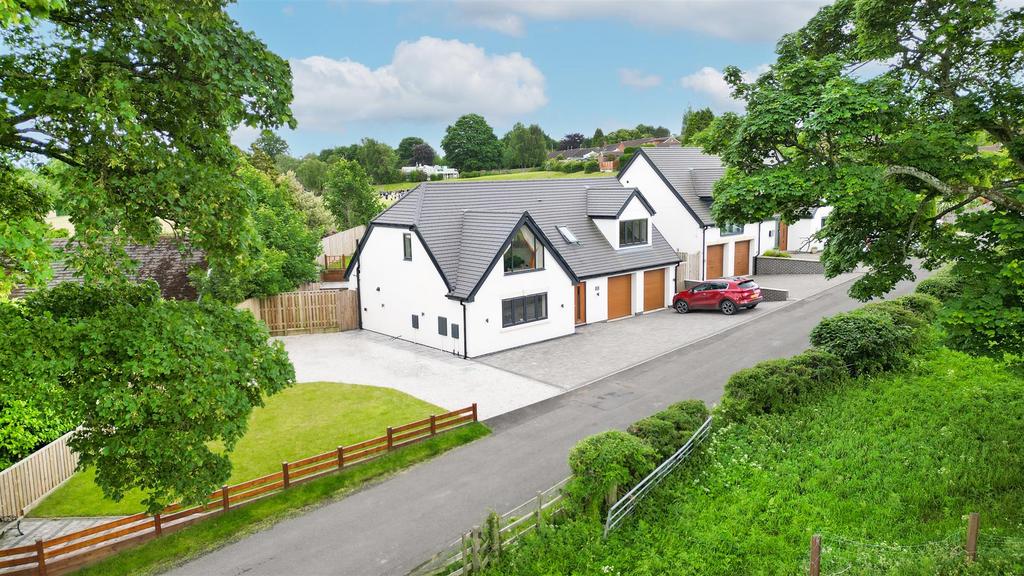 Longedge Lane, Wingerworth, Chesterfield 4 bed detached house for sale
