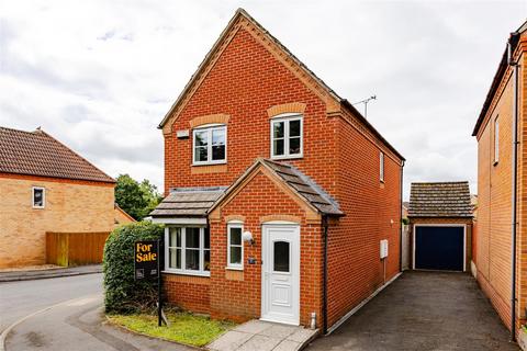 3 bedroom detached house for sale, Yew Drive, Bottesford