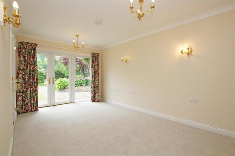 1 bedroom retirement property for sale, Fontwell Avnue, Eastergate