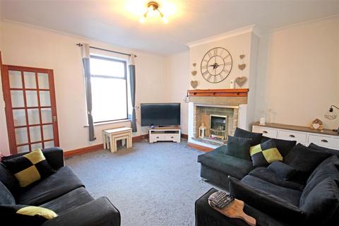 4 bedroom terraced house for sale, Thornfield Street, Greetland HX4