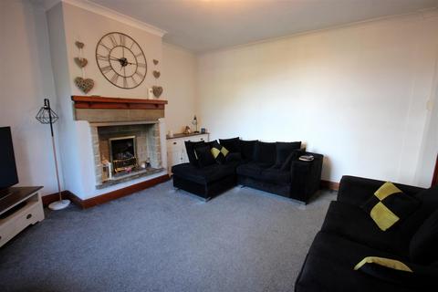 4 bedroom terraced house for sale, Thornfield Street, Greetland HX4