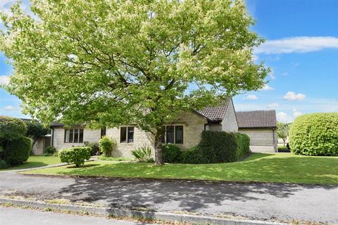 3 bedroom detached bungalow for sale, Freame Way, Gillingham