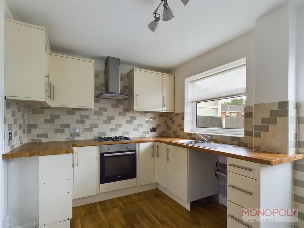 Mile Barn Road, Wrexham 2 bed mews £850 pcm (£196 pw)