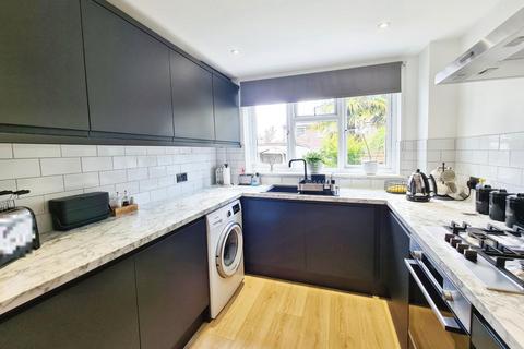 45a Nightingale Road, Carshalton, SM5 2DH