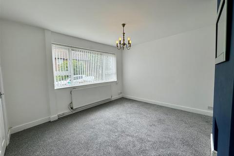 2 Furness Dene, Barnsley, S71 2RG