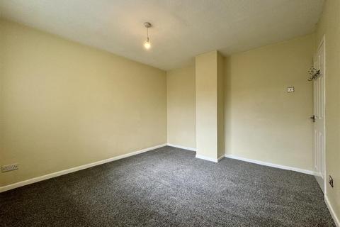 2 Furness Dene, Barnsley, S71 2RG