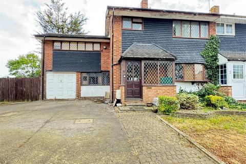 4 bedroom semi-detached house for sale, Kingsley Crescent, Thundersley