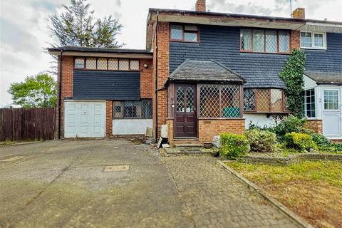 4 bedroom semi-detached house for sale, Kingsley Crescent, Thundersley