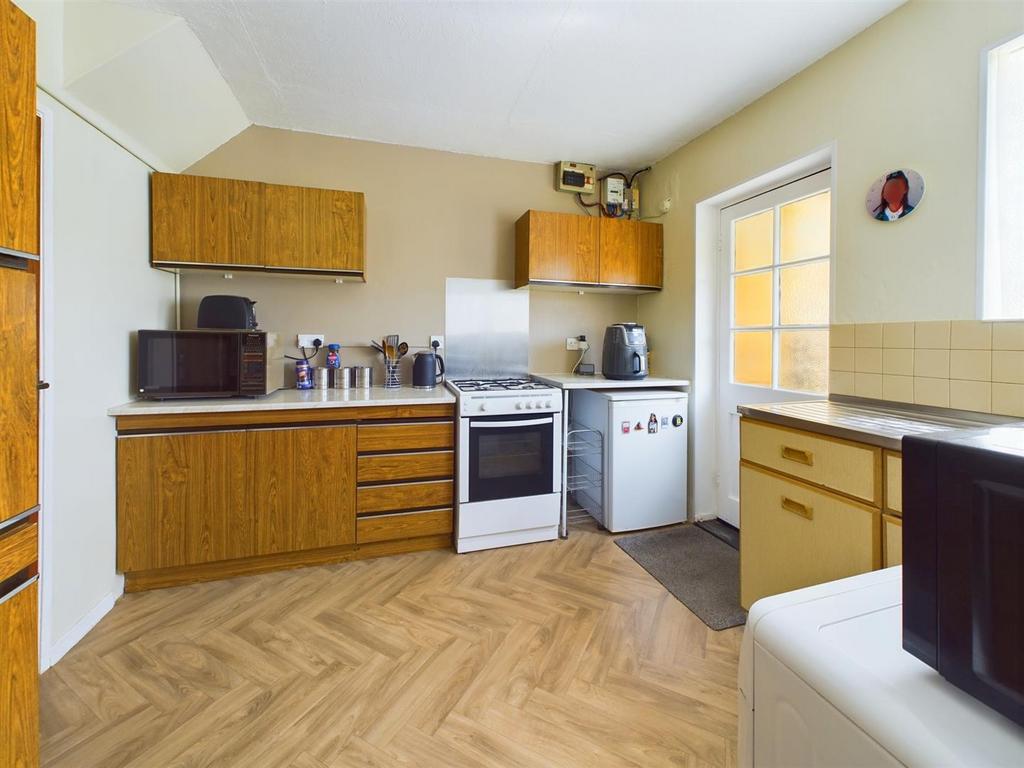 Matson Avenue, Matson, Gloucester 3 bed terraced house for sale £190,000