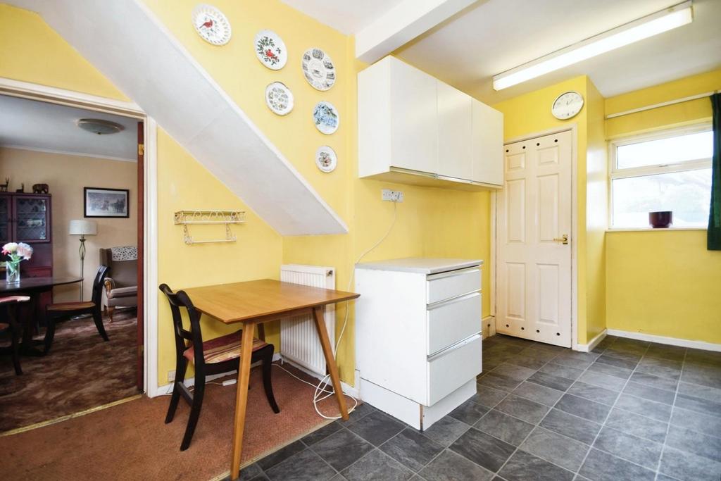 Dining kitchen