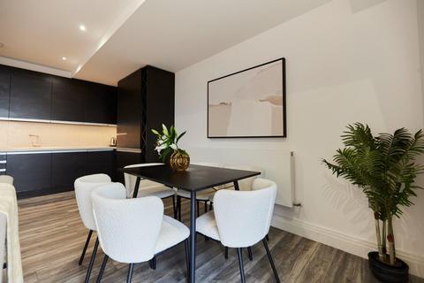 3 bedroom apartment for sale, Manor Park Road, London