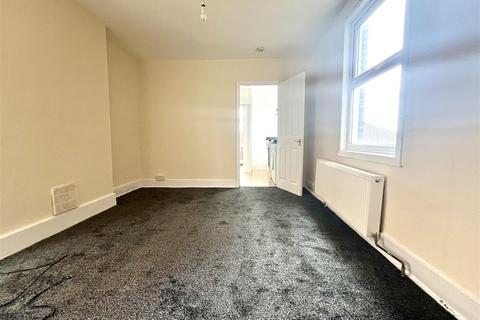 1 bedroom flat to rent, Baker Street, Enfield