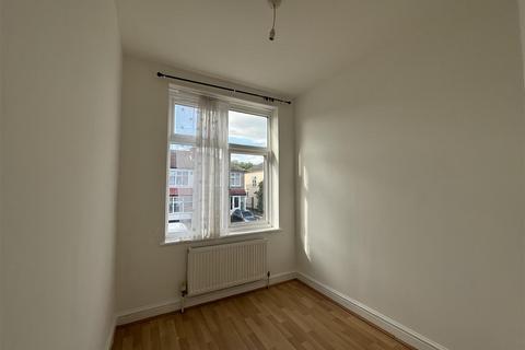4 bedroom house to rent, Templeton Avenue, E4