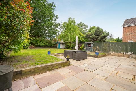 17 Beechwood Close, Ascot, SL5 8QJ