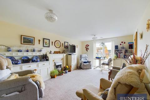 1 bedroom apartment for sale, North Marine Road, Scarborough