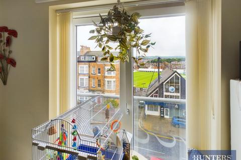 1 bedroom apartment for sale, North Marine Road, Scarborough