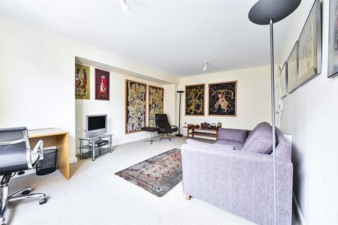 1 bedroom retirement property for sale, Tudor Rose Court, London EC2Y