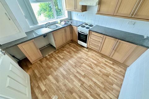 11 Redwood Close, Gloucester, GL1 5TZ