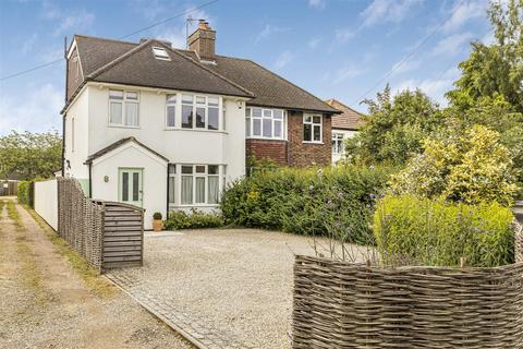 27 Bishops Road, Trumpington, Cambridge, CB2 9NQ
