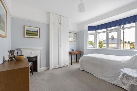 27 Bishops Road, Trumpington, Cambridge, CB2 9NQ