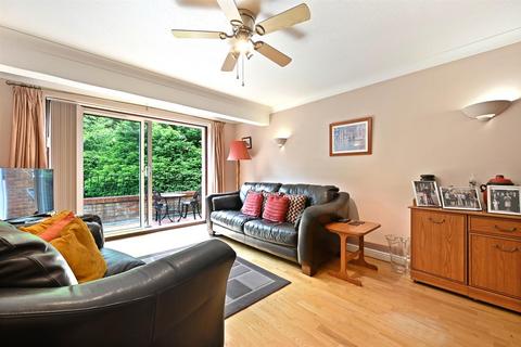 2 bedroom apartment for sale, Narcot Lane, Chalfont St. Peter, SL9