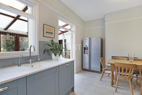 41 Liverpool Road, London, E10 6DN