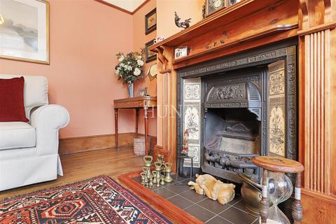 41 Liverpool Road, London, E10 6DN