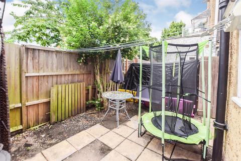 1 bedroom flat to rent, Kimble Road, Colliers Wood SW19