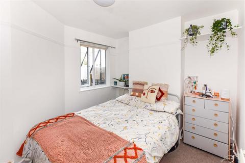 1 bedroom flat to rent, Kimble Road, Colliers Wood SW19