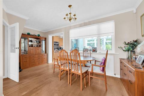 97 Norfolk Crescent, Sidcup, DA15 8HN