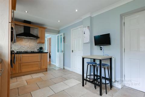 12 Chestnut Crescent, Barrow, Clitheroe, BB7 9FD
