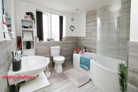 2 bedroom flat for sale, Cambridge Street, Clifton, Rotherham