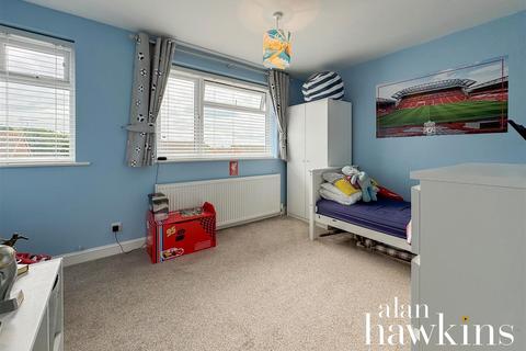 20 Coleridge Close, Royal Wootton Bassett, Swindon, SN4 8LD